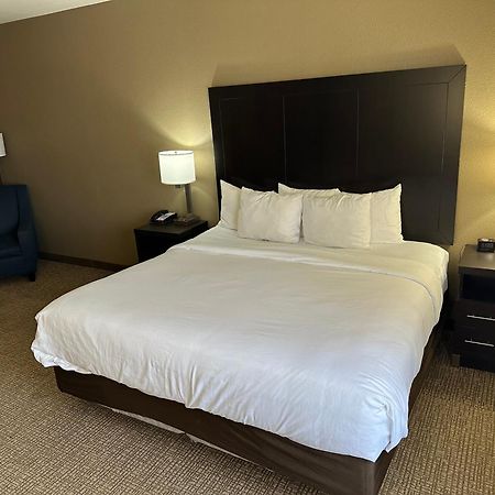 Comfort Inn & Suites North Little Rock Mccain Mall Экстерьер фото