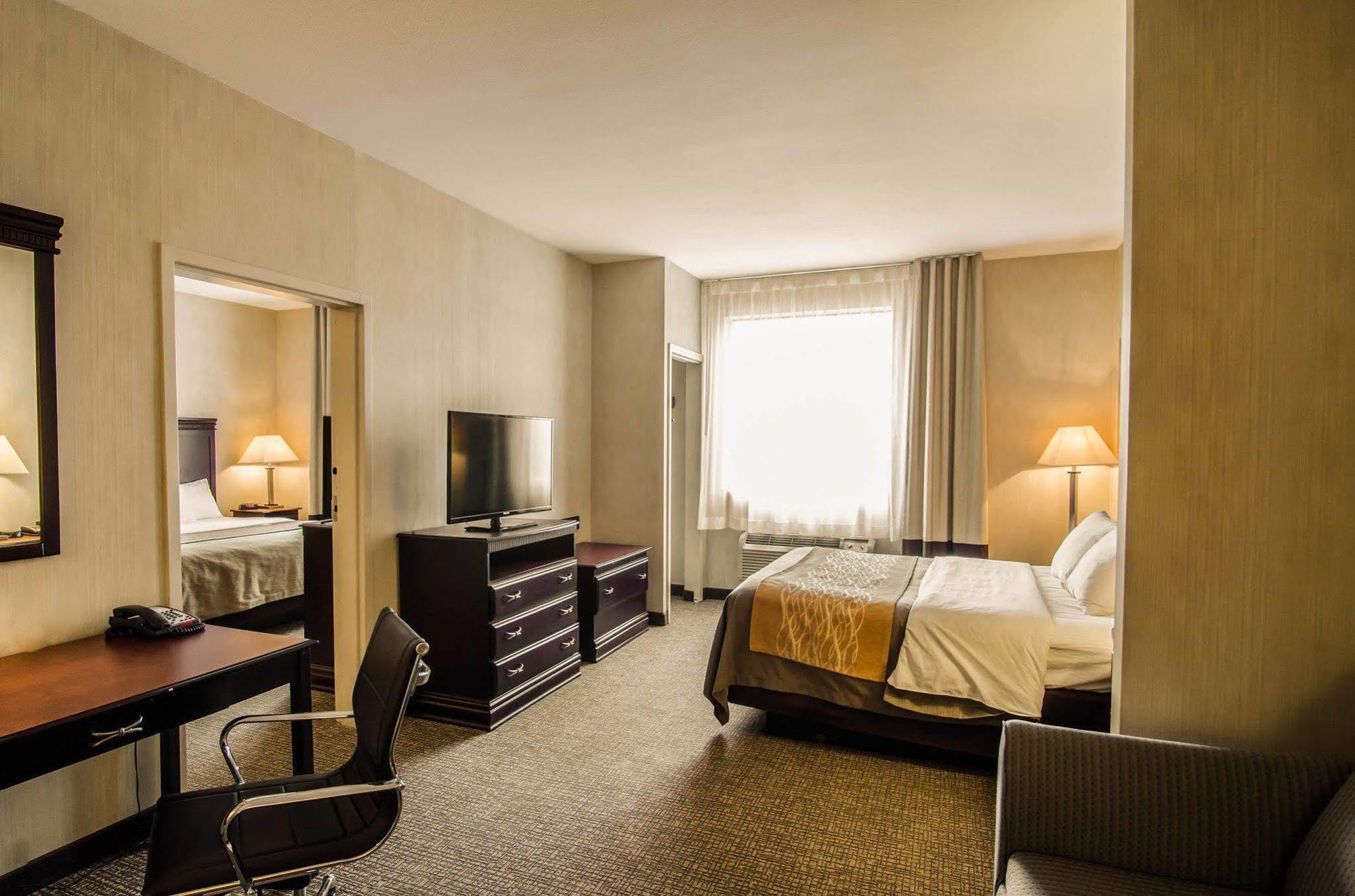 Comfort Inn & Suites North Little Rock Mccain Mall Экстерьер фото