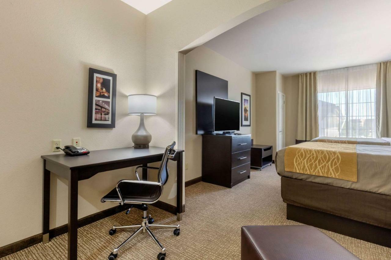 Comfort Inn & Suites North Little Rock Mccain Mall Экстерьер фото