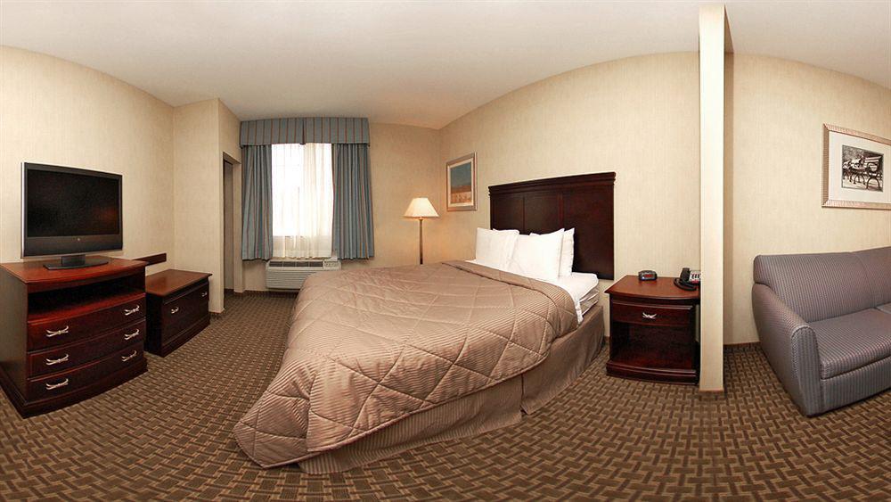 Comfort Inn & Suites North Little Rock Mccain Mall Экстерьер фото